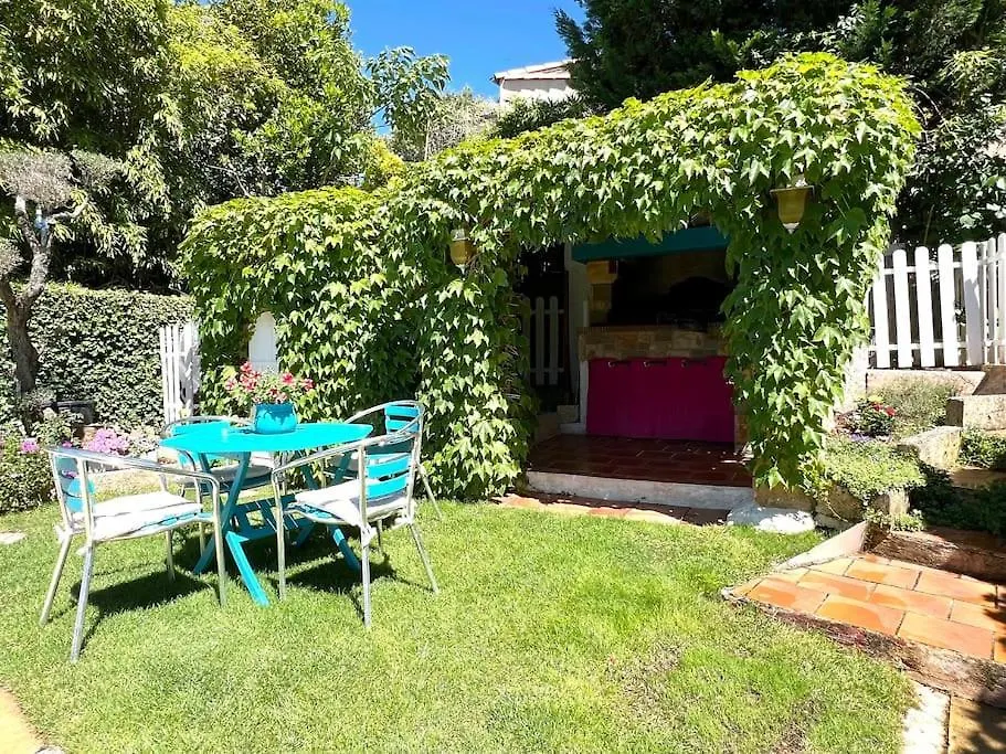 Appartement Le Jardin De Mae à Bouc-Bel-Air 0*,